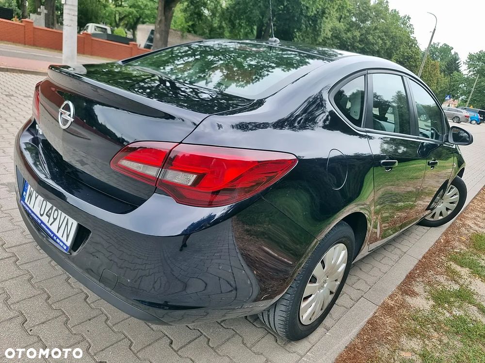 Opel Astra 1.6 Active - 22
