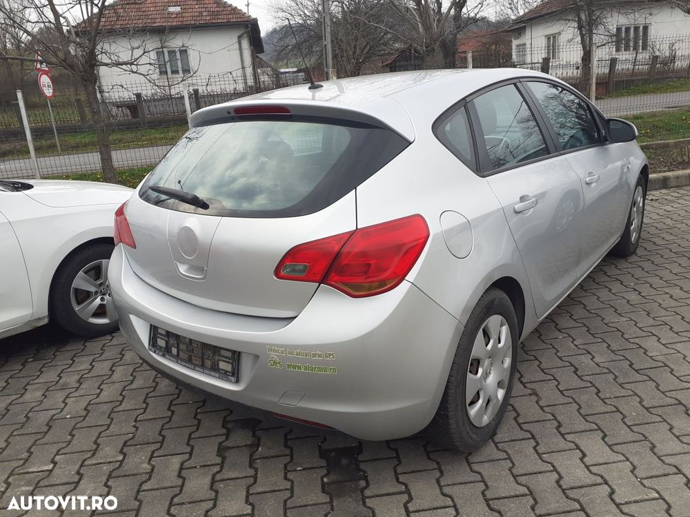 Opel Astra 1.7 CDTI Essentia - 7