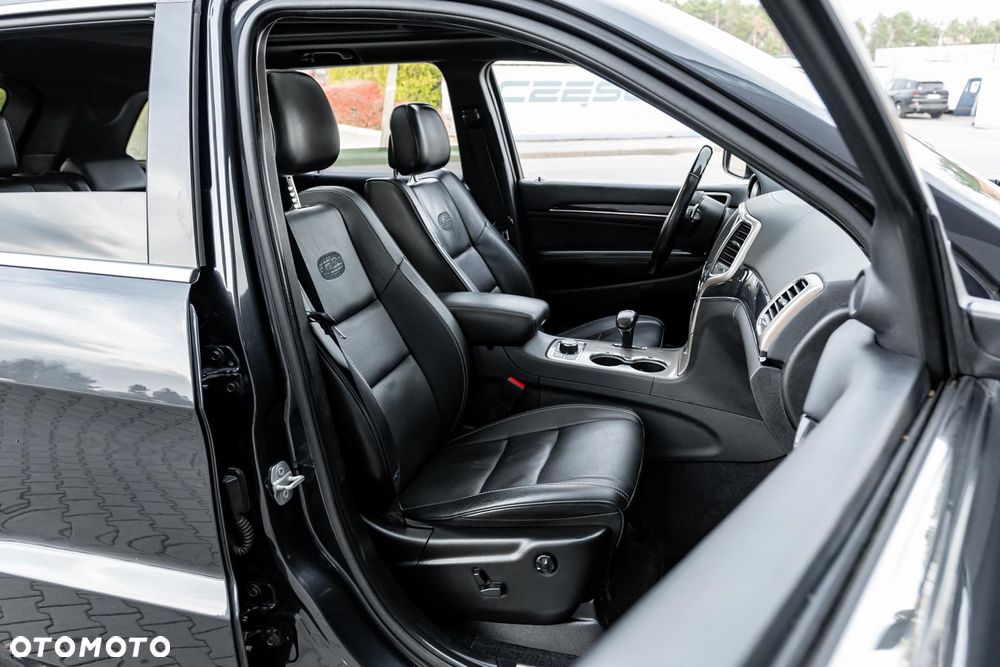 Jeep Grand Cherokee 3.0 CRD Overland Summit - 36