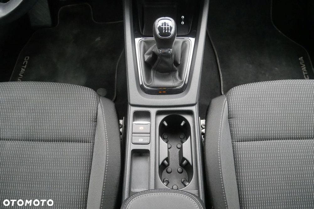 Skoda Octavia 1.0 TSI Ambition - 11
