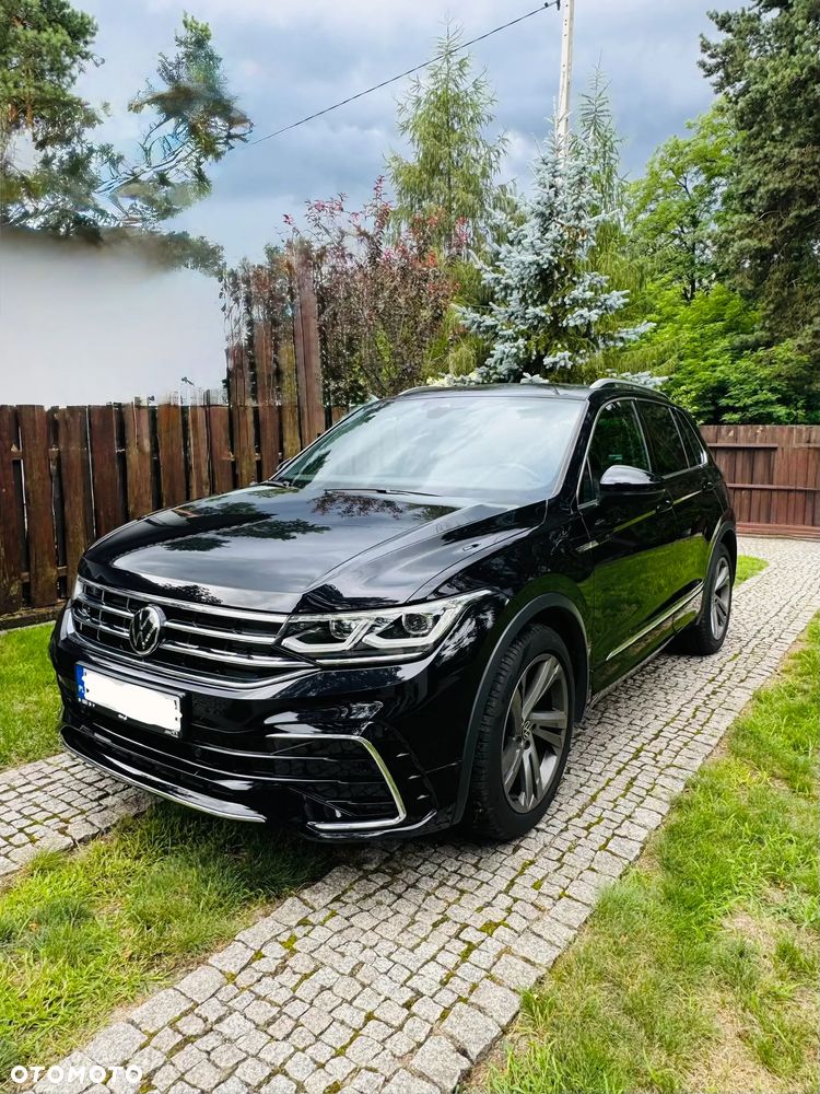 Volkswagen Tiguan - 1