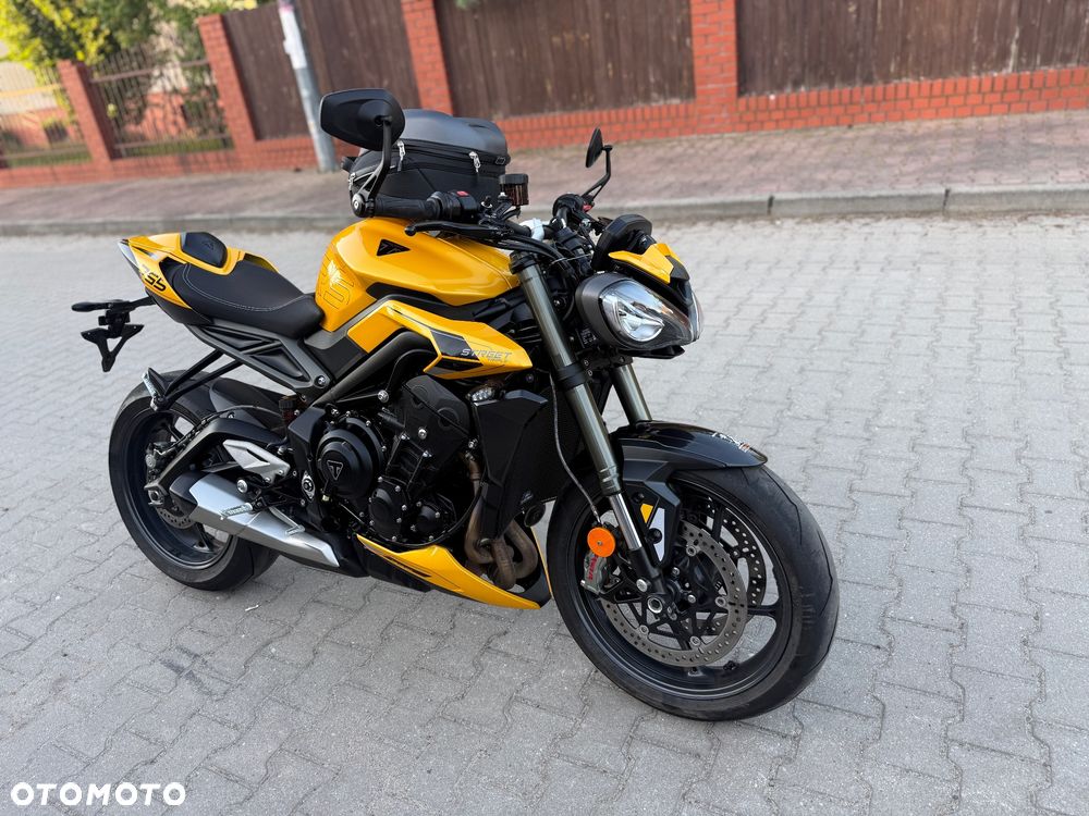 Triumph Street Triple - 3