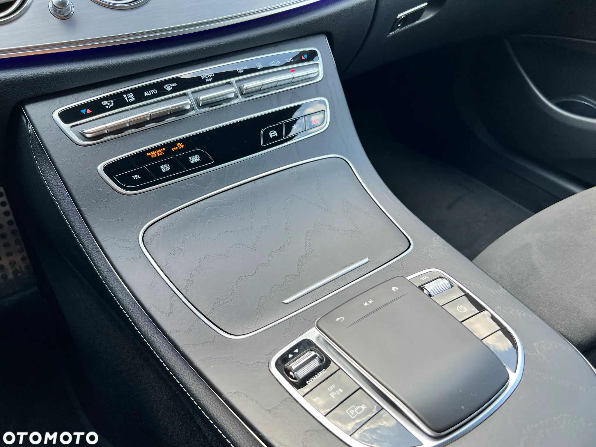 Mercedes-Benz Klasa E 300 AMG - 25
