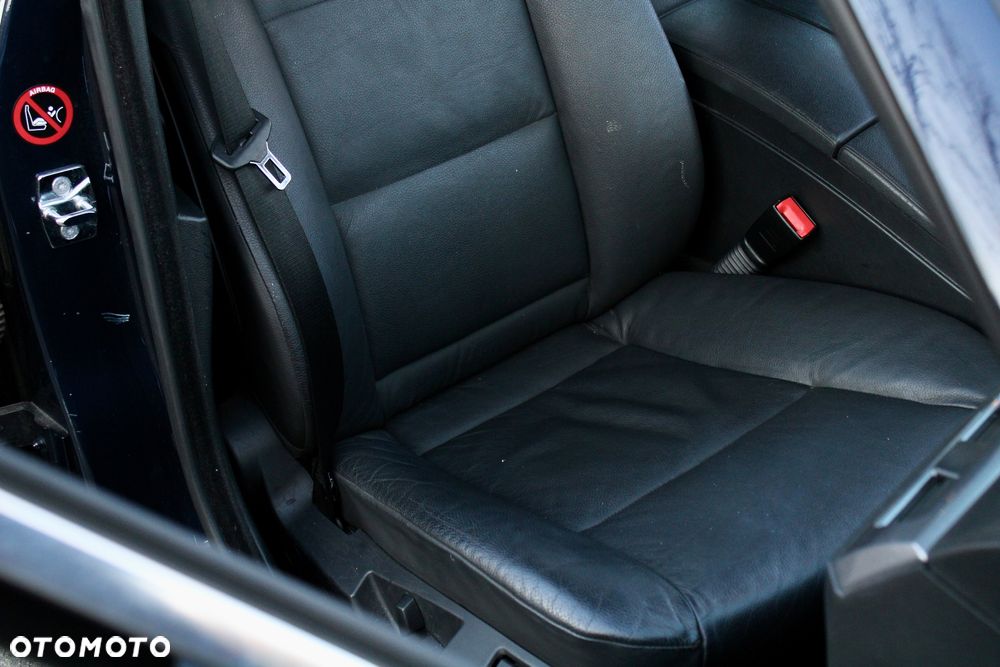 BMW Seria 5 520d Edition Exclusive - 18