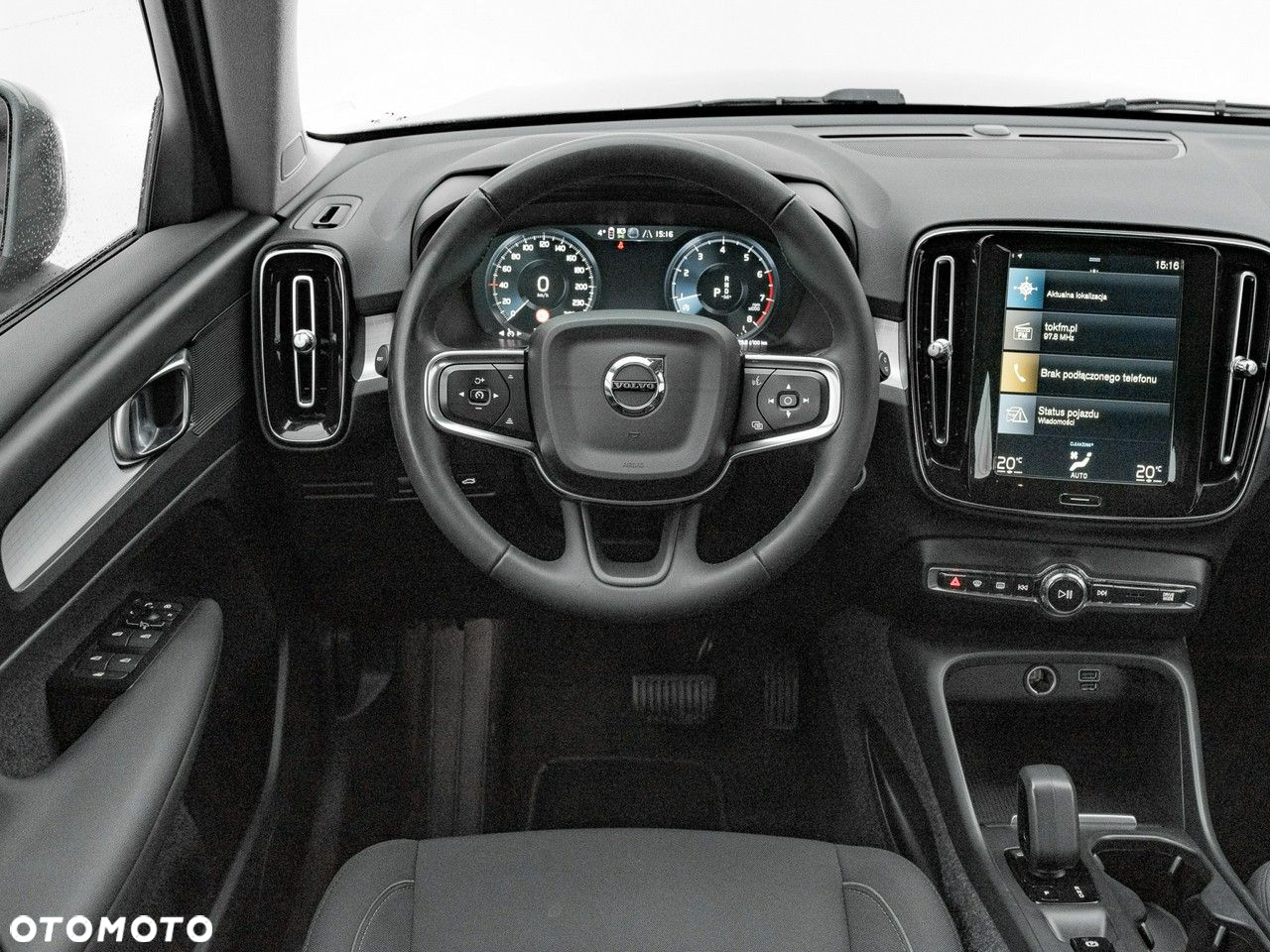 Volvo XC 40 T3 Momentum Pro - 17