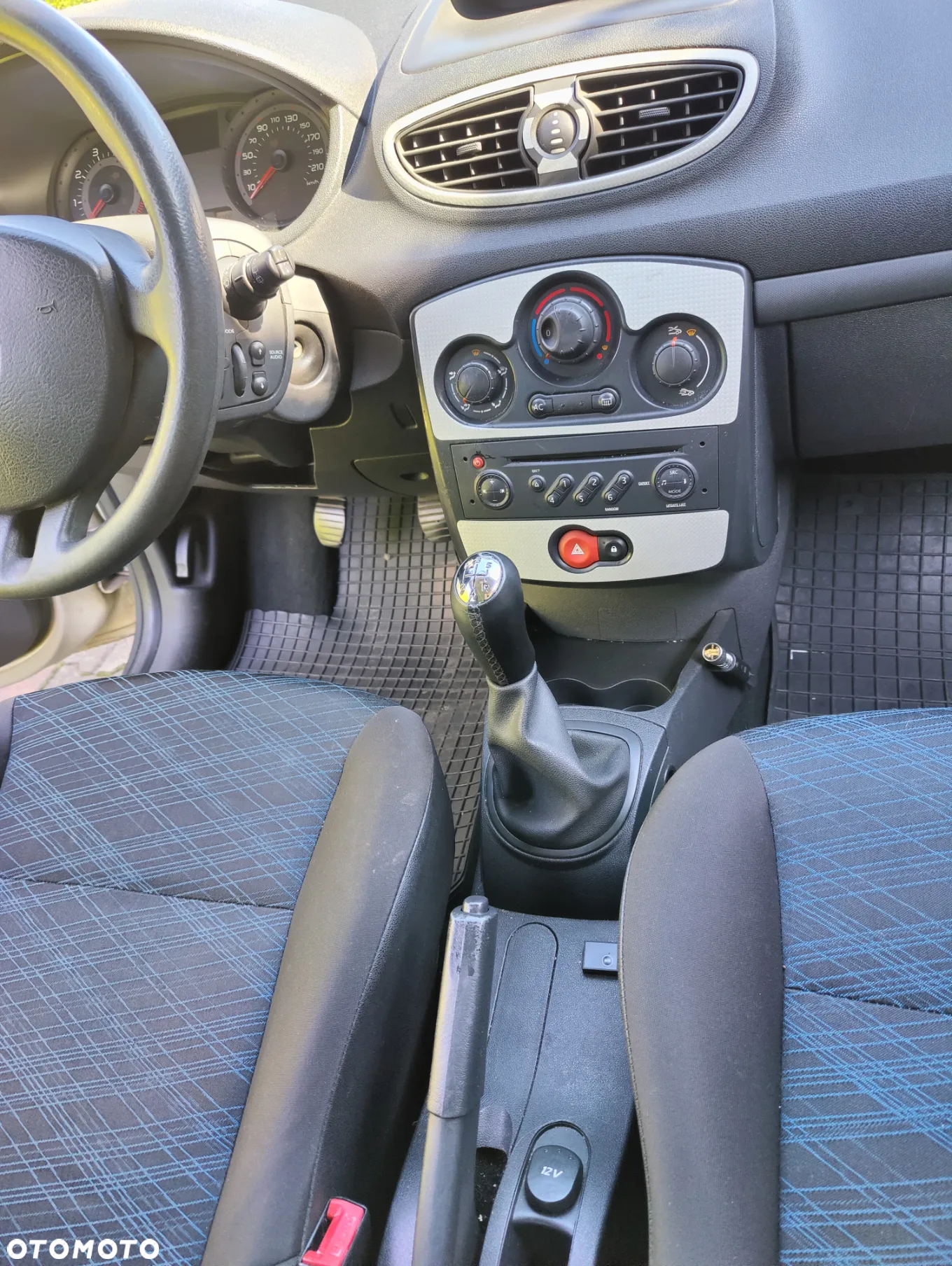 Renault Clio - 7