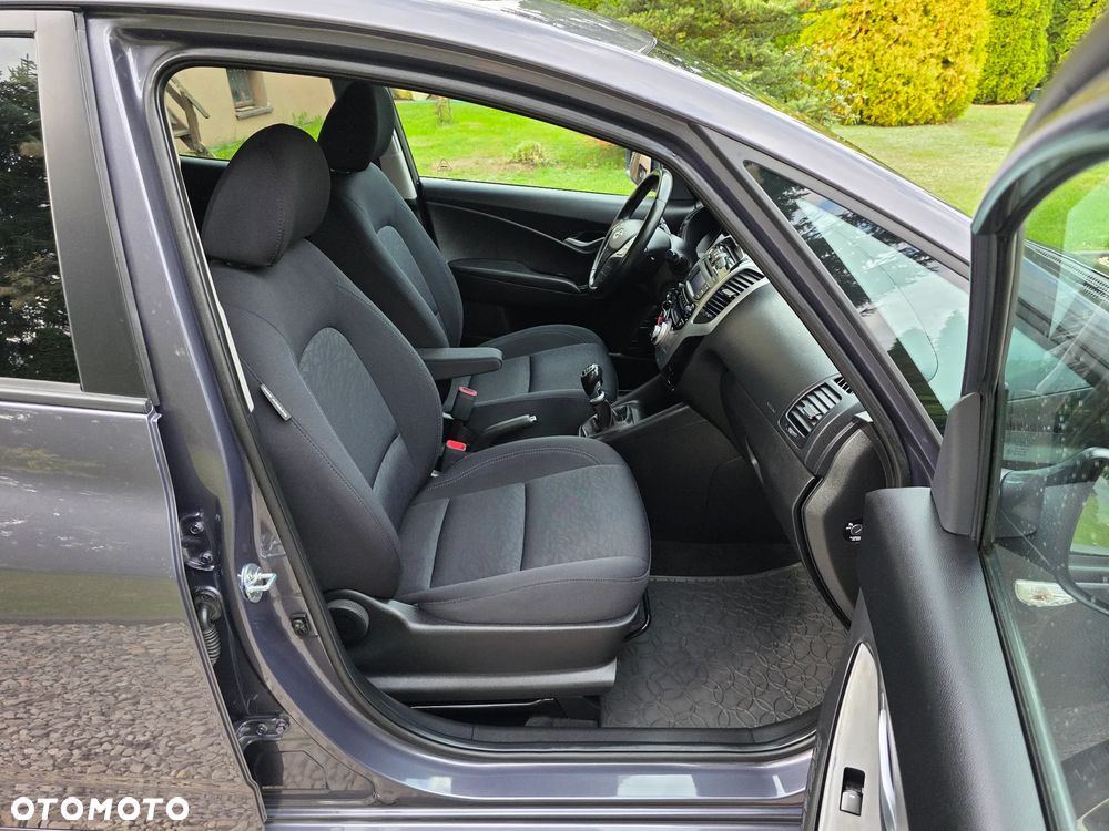 Hyundai ix20 - 16