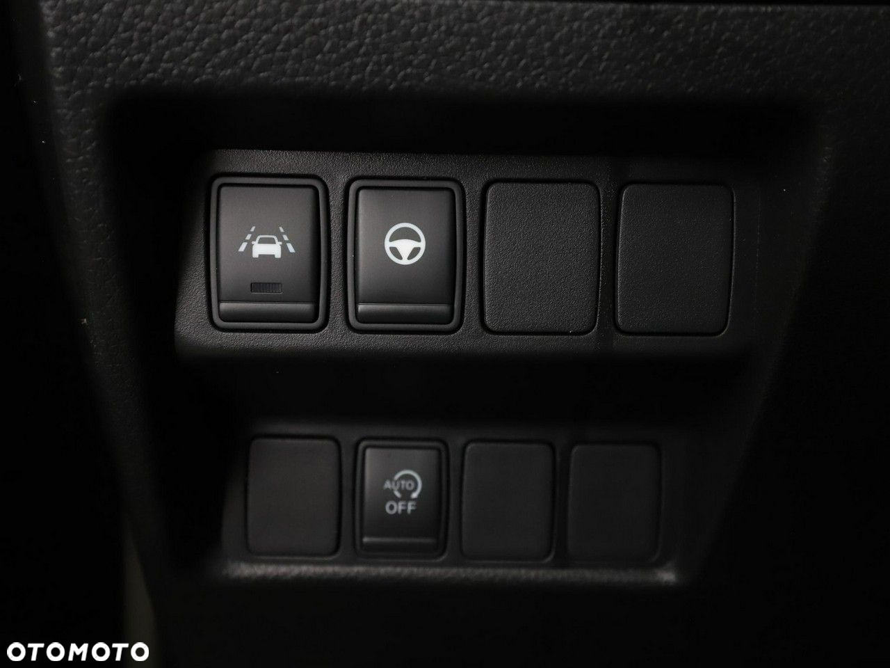 Nissan Qashqai 1.7 dCi N-Connecta - 30