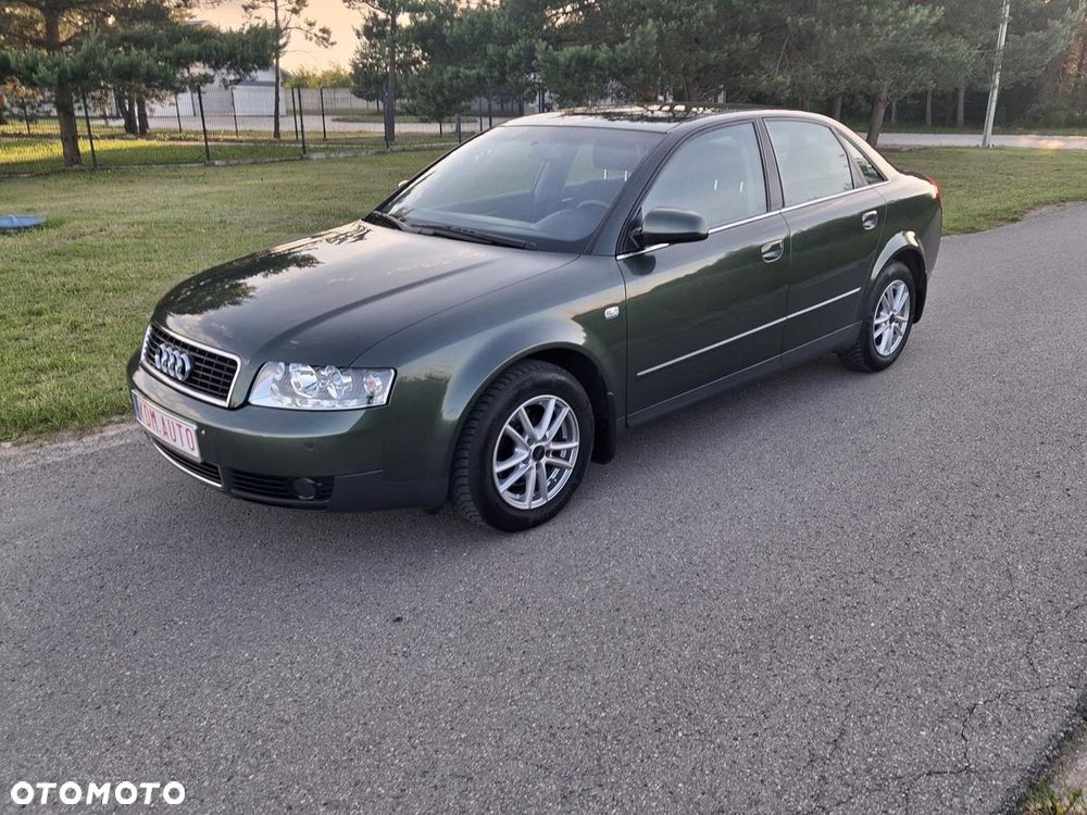 Audi A4 Limousine - 15