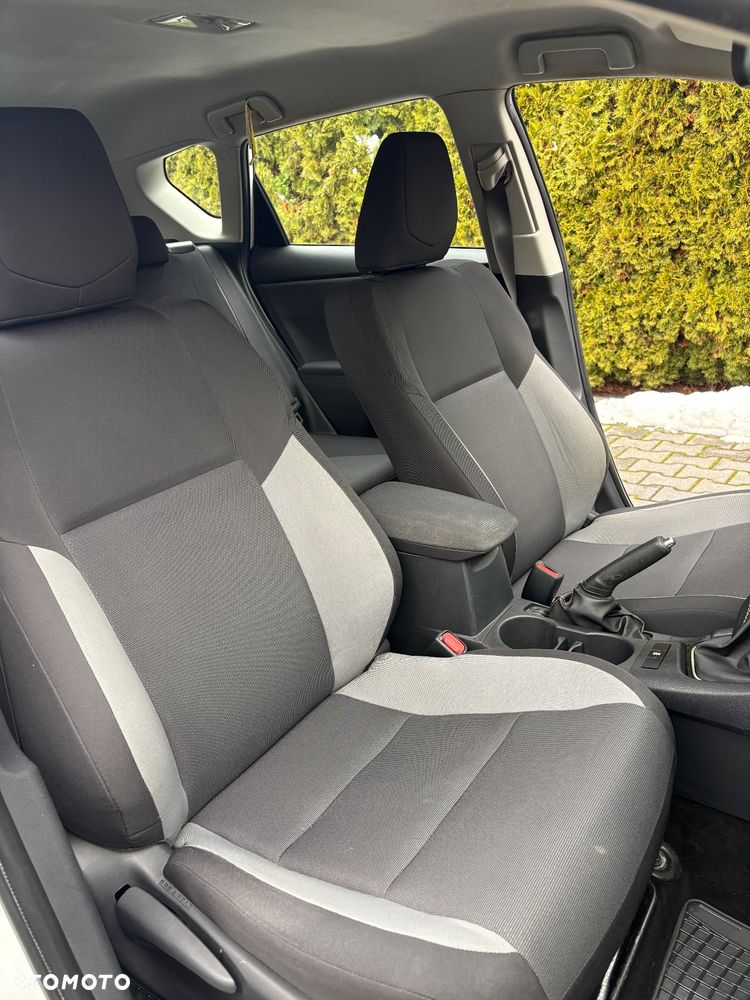 Toyota Auris - 13