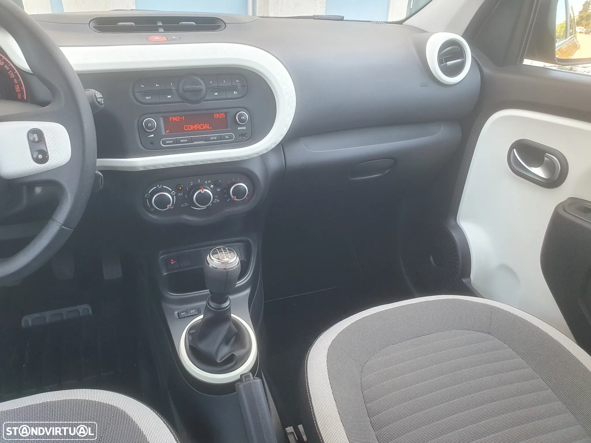 Renault Twingo 1.0 SCe Zen - 17