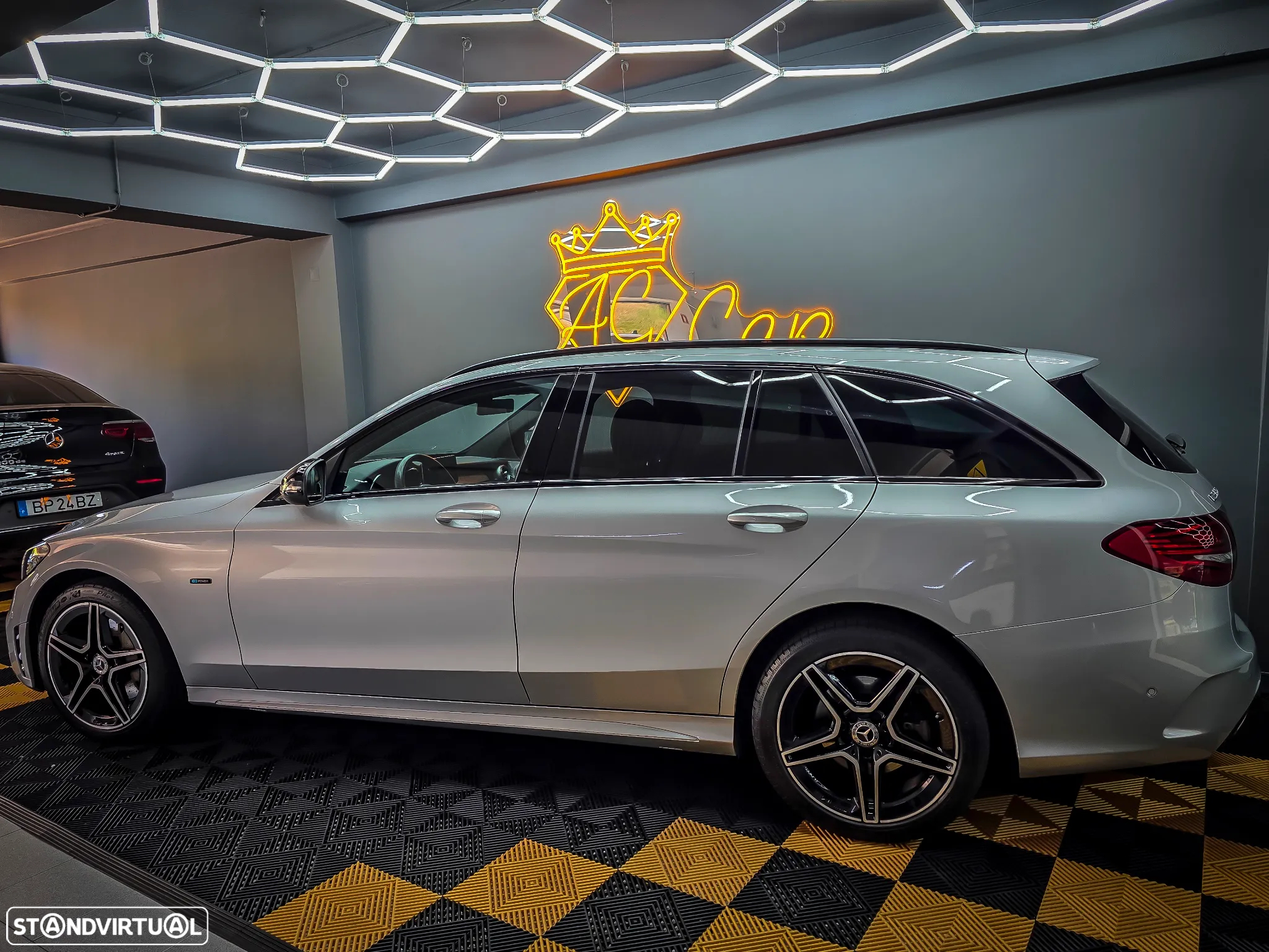 Mercedes-Benz C 300 de AMG Line - 12
