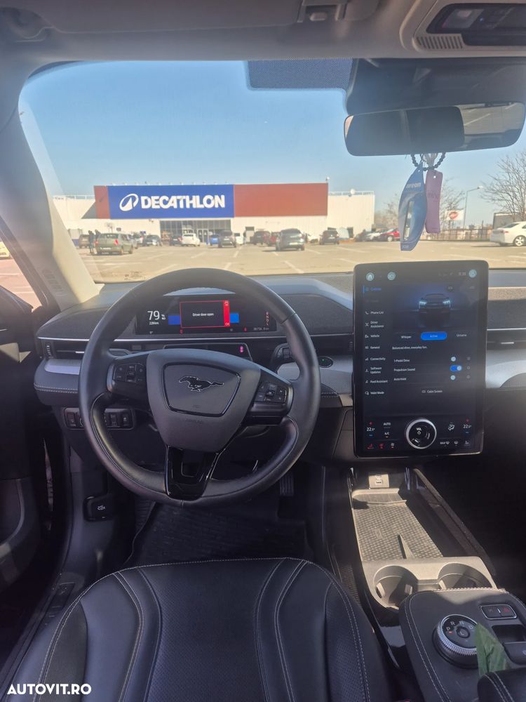 Ford Mustang Mach-E AWD Standard Range 198 kW Premium - 8