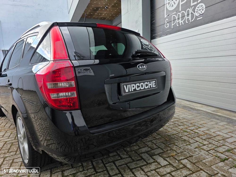 Kia Ceed SW 1.6 CRDi EX ISG - 30