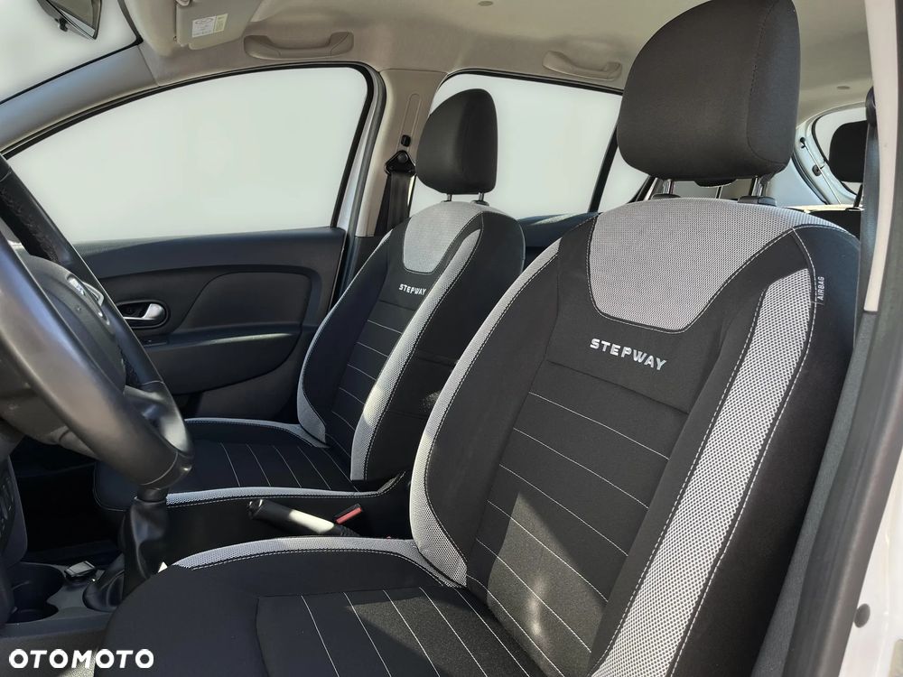 Dacia Sandero 0.9 TCe Laureate S&S - 11