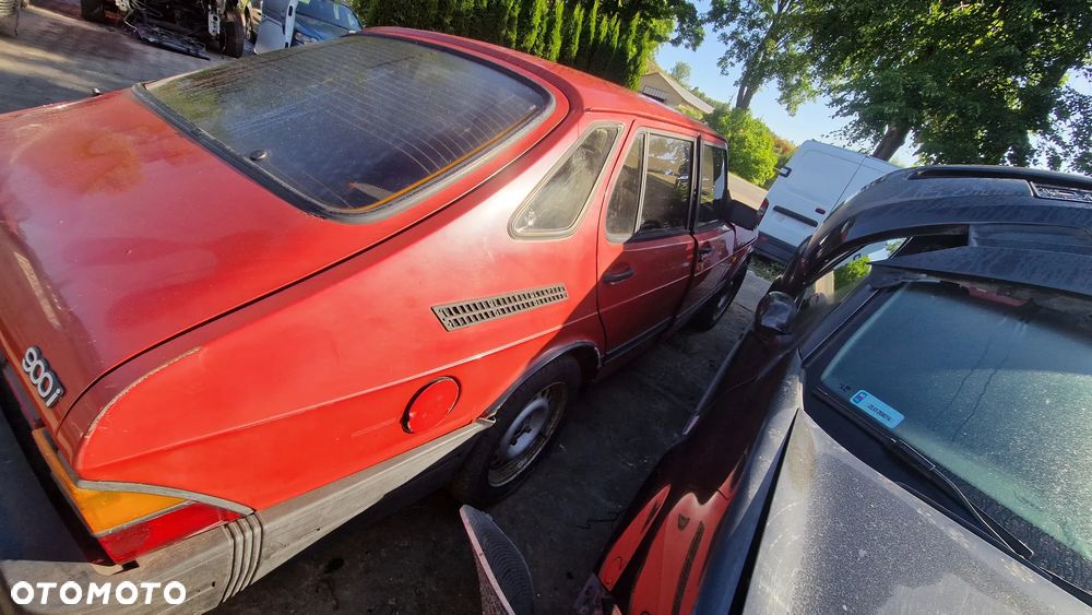 SAAB 900I na części - 5
