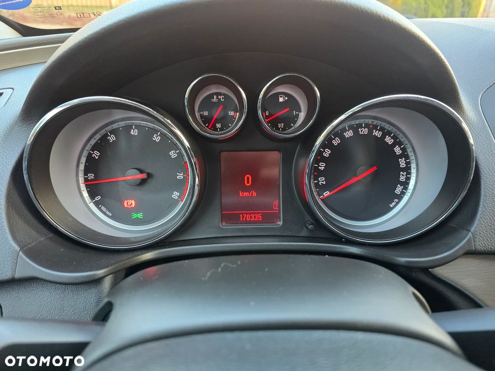 Opel Insignia 1.8 Cosmo - 24