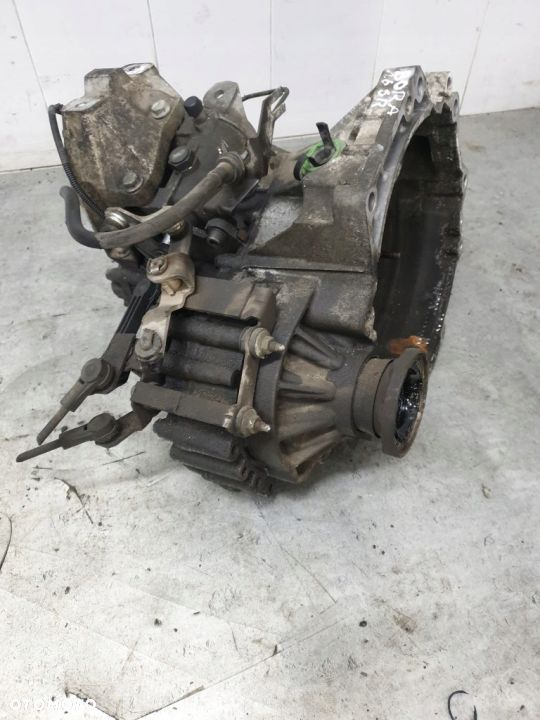 Skrzynia biegow Golf VW BORA 1,6SR DUU duw - 3