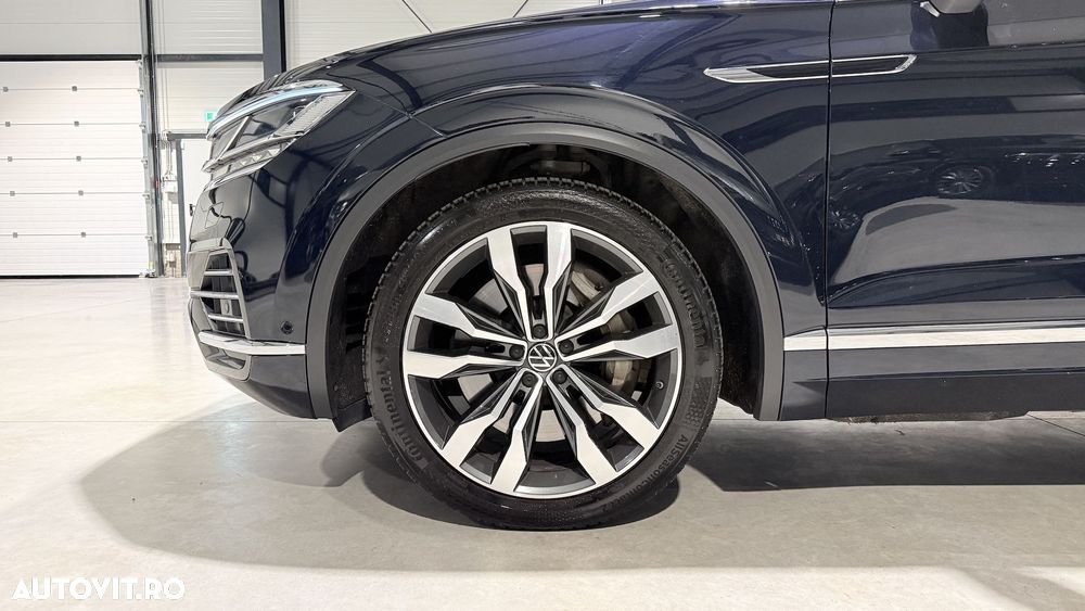 Volkswagen Touareg 3.0 V6 e-Hybrid 4Motion Aut. Elegance - 17