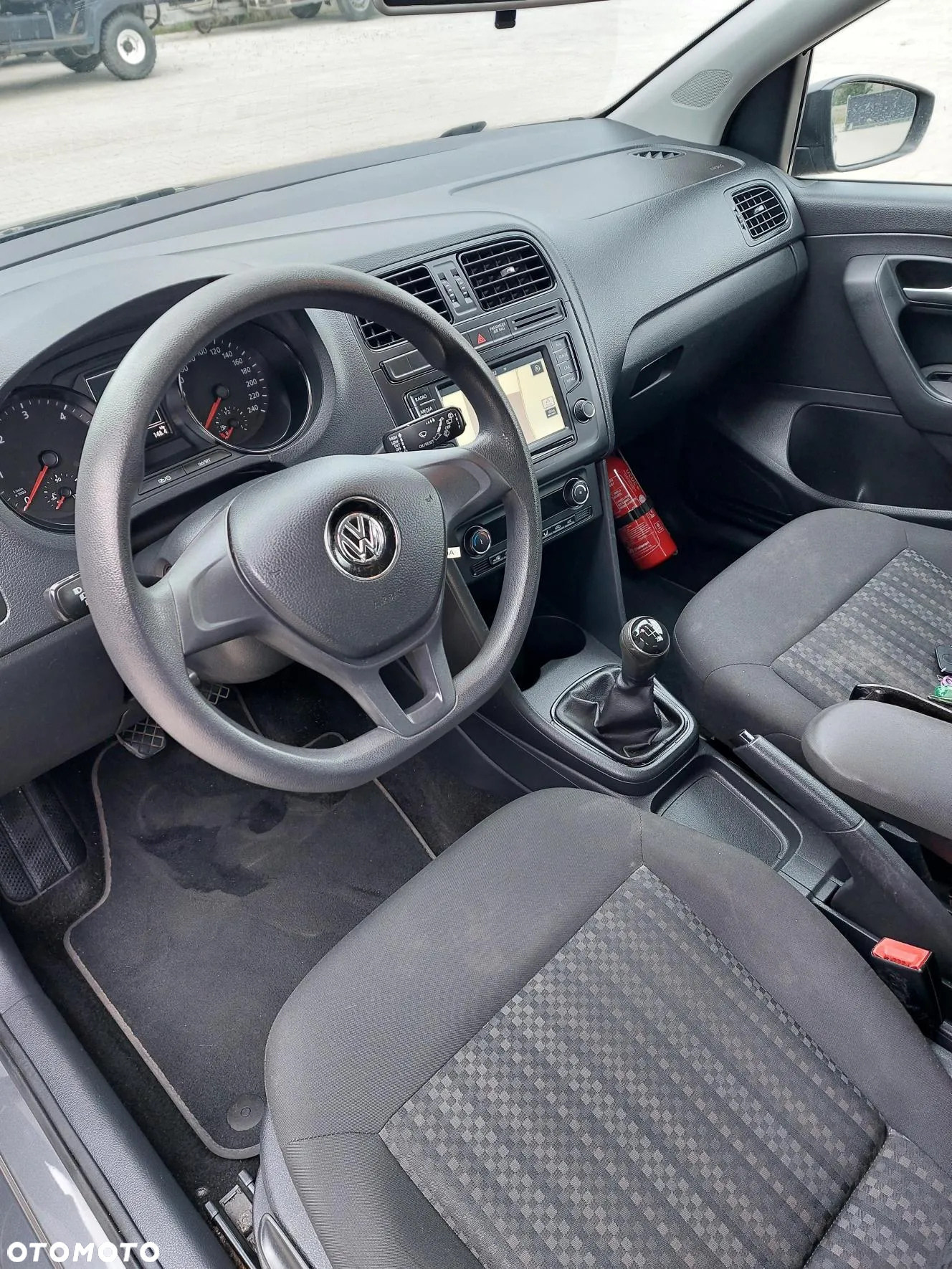 Volkswagen Polo - 8