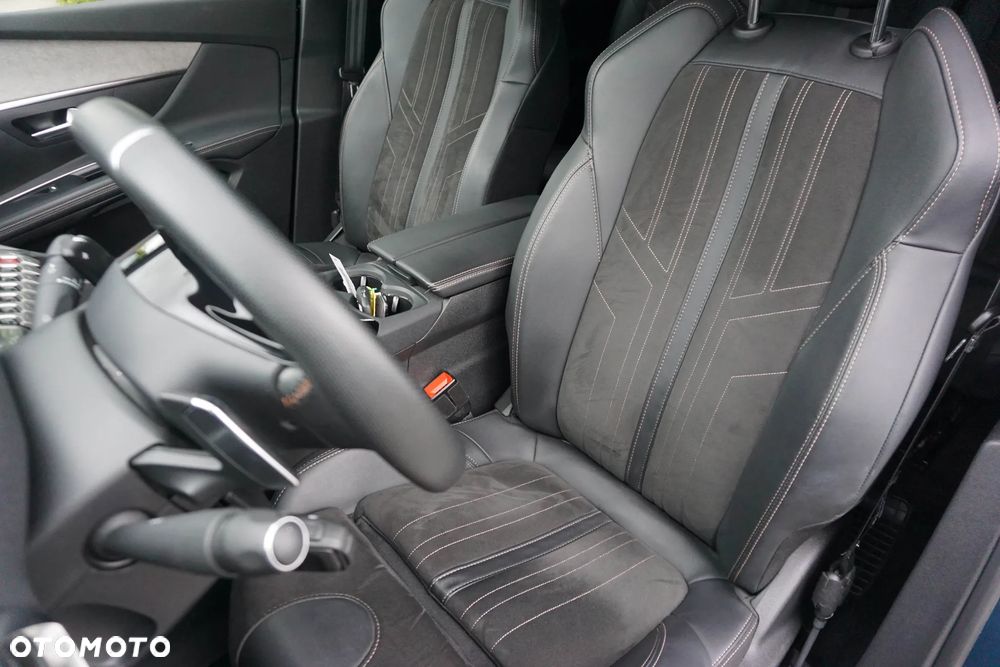 Peugeot 5008 1.2 PureTech mHEV GT S&S e-DCS6 - 28