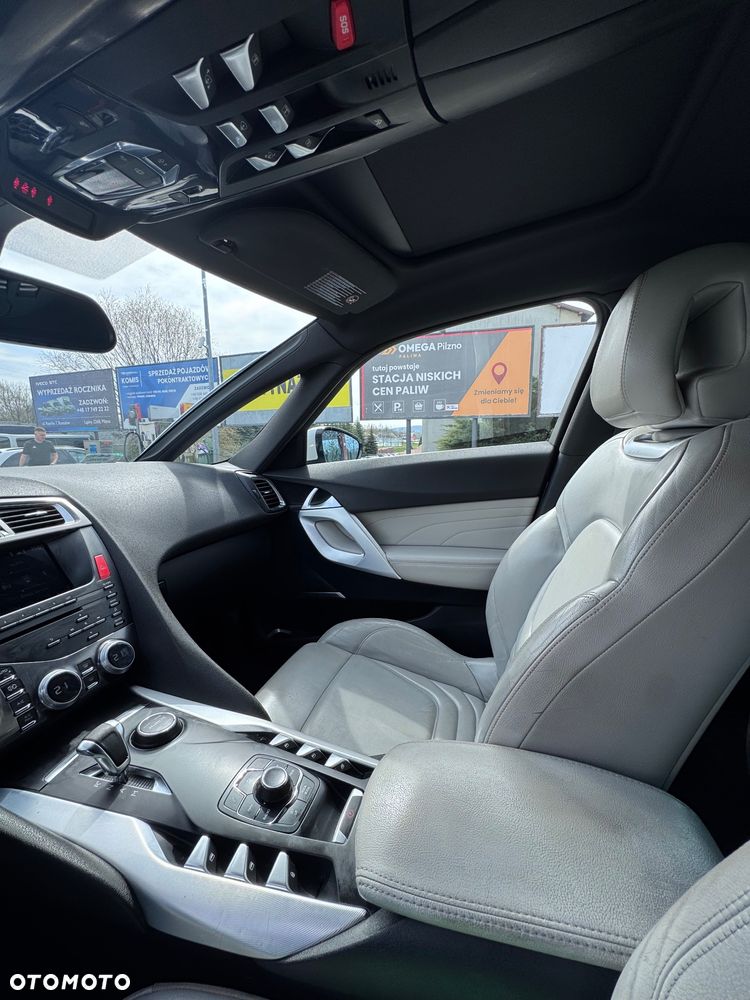 Citroën DS5 HDi 165 SportChic - 16