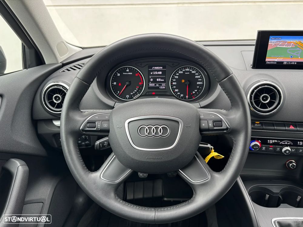 Audi A3 Sportback 1.6 TDI Advance Ultra - 16