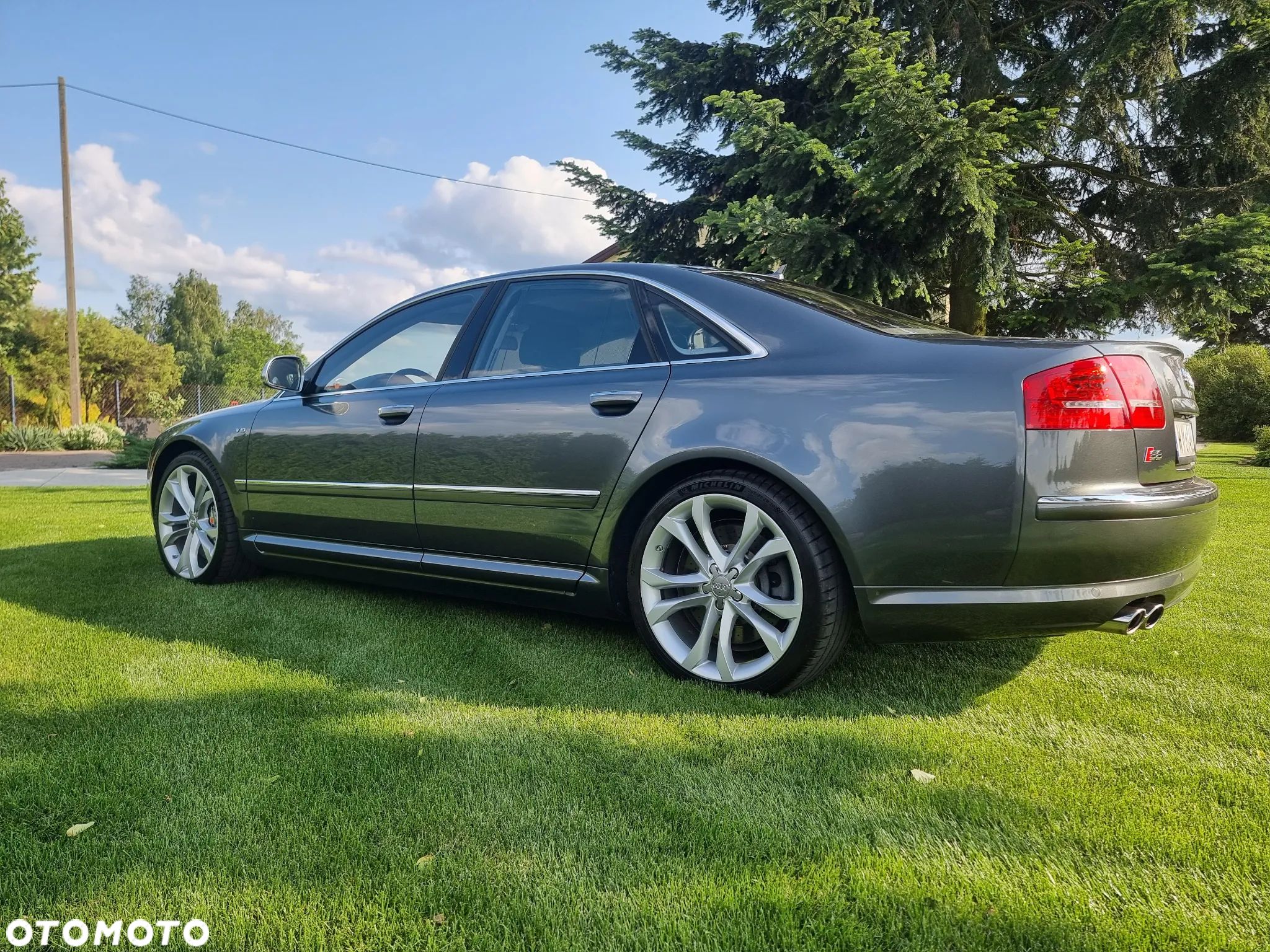 Audi S8 5.2 FSI Quattro - 1