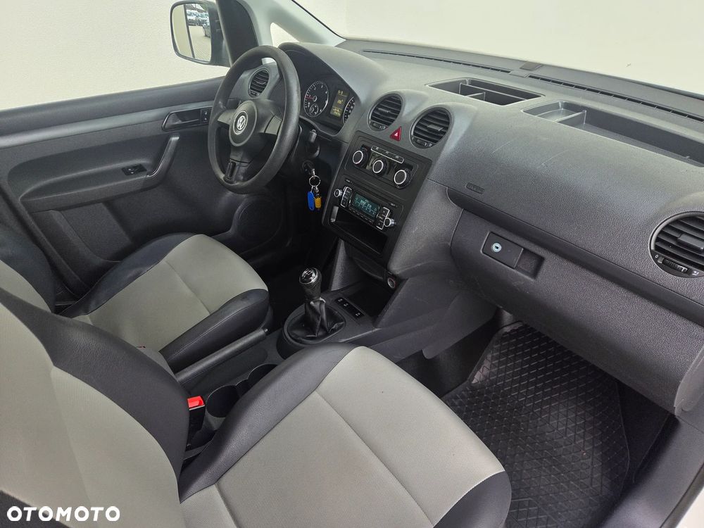 Volkswagen Caddy - 10