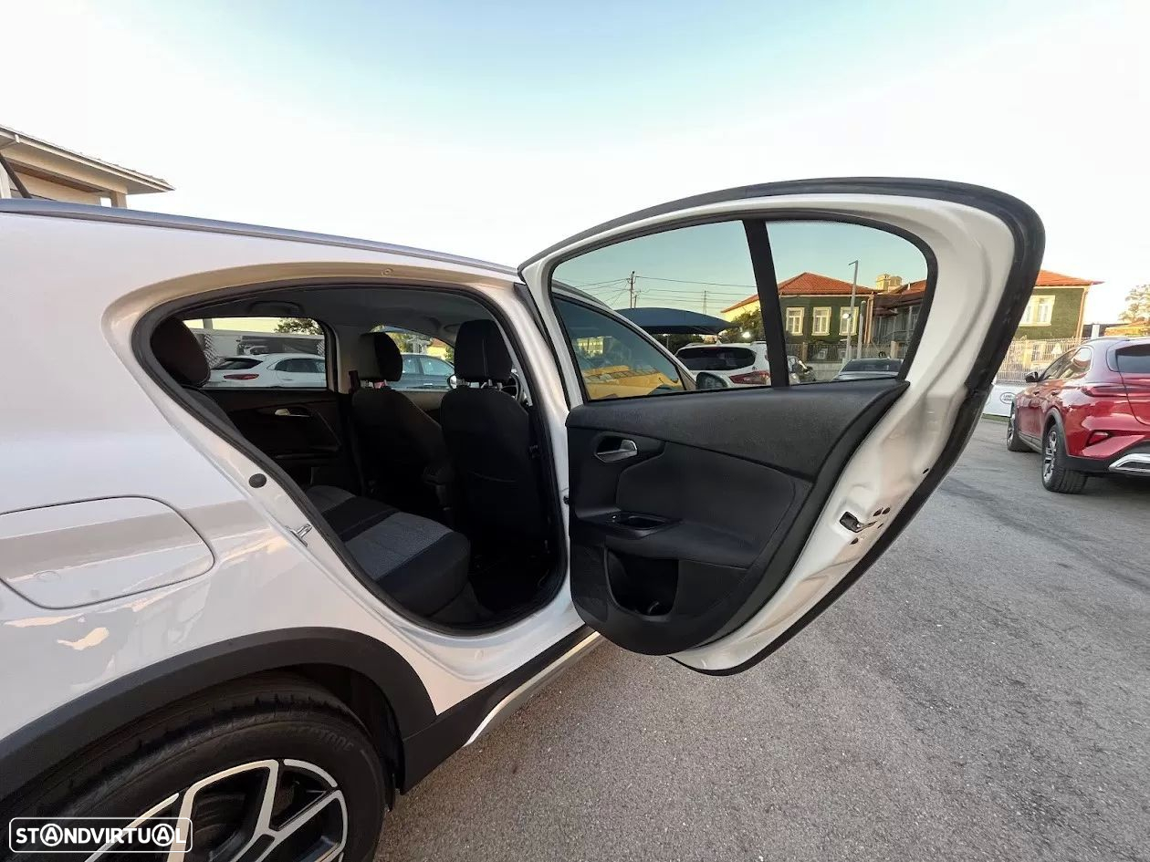 Fiat Tipo Cross 1.0 GSE T3 City - 39