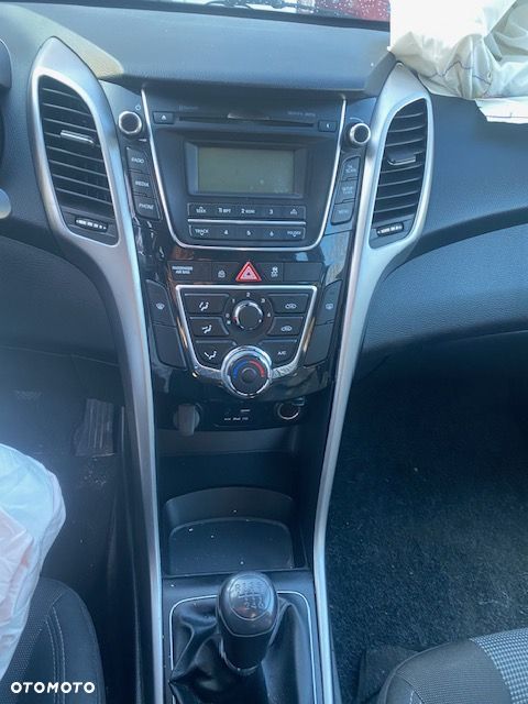 Hyundai i30 1.6 CRDi BlueDrive Classic + - 7