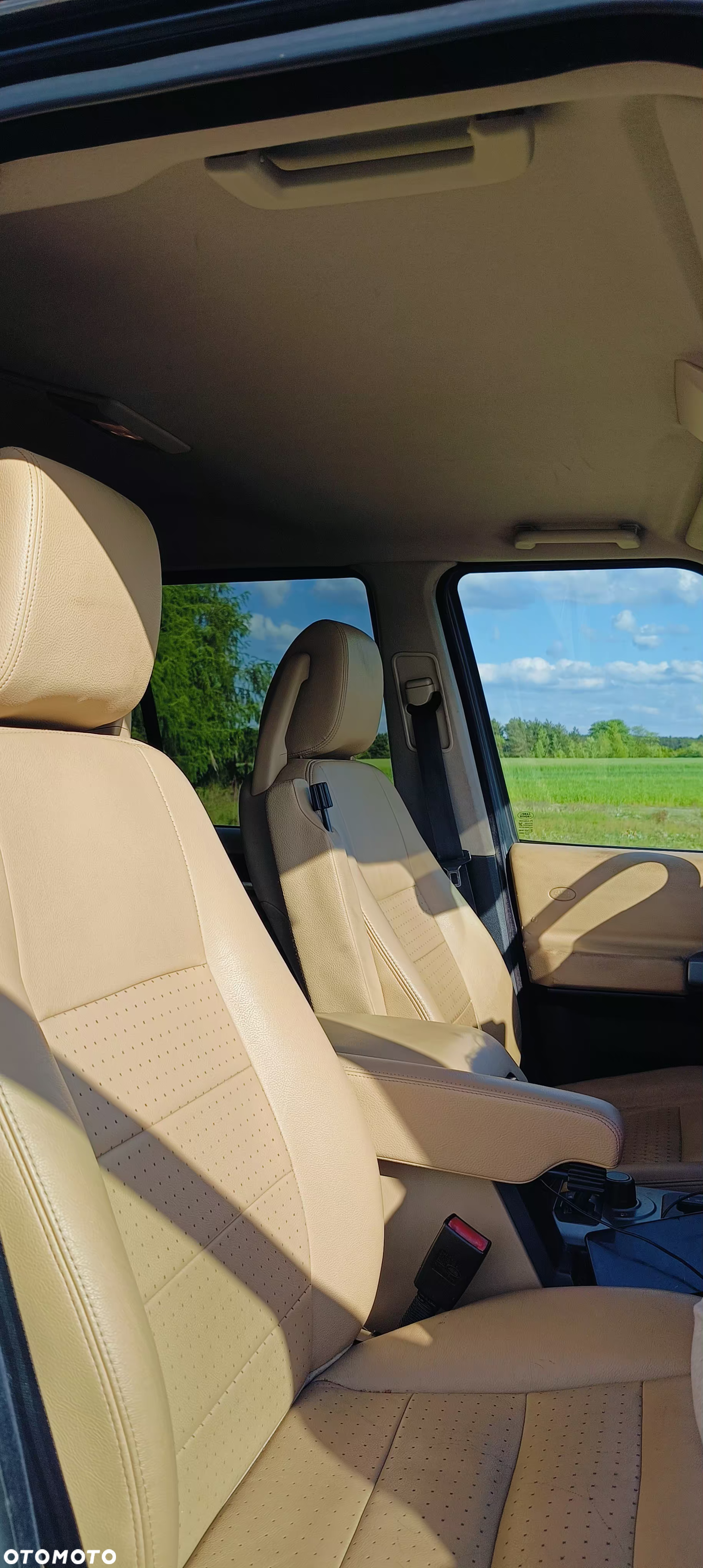 Land Rover Discovery - 16