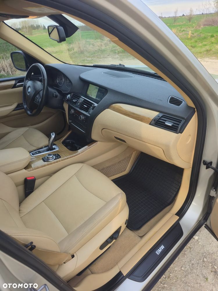 BMW X3 xDrive28i Sport-Aut Advantage - 22