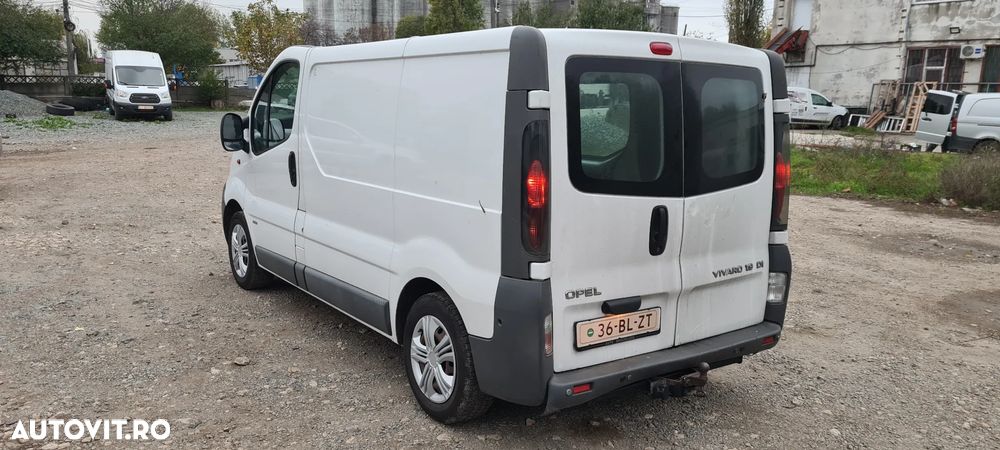 Opel Vivaro - 4