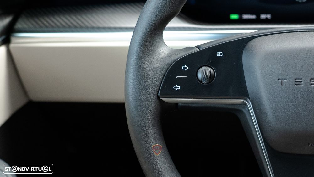 Tesla Model S Plaid AWD - 28