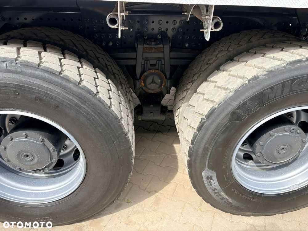 Mercedes-Benz AROCS 3243 8x4 WYWROTKA TRÓJSTRONNA Z BORDMATIKIEM - 29