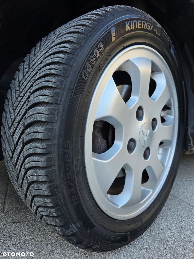 Mitsubishi Colt 1.3 Inform - 18