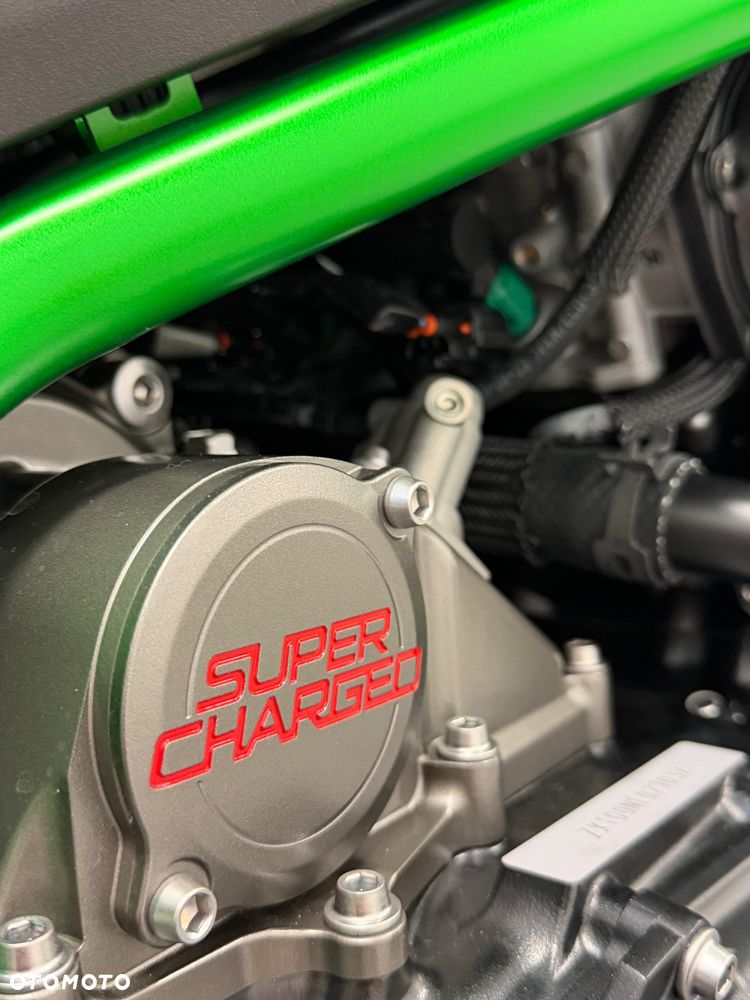 Kawasaki H2 - 33