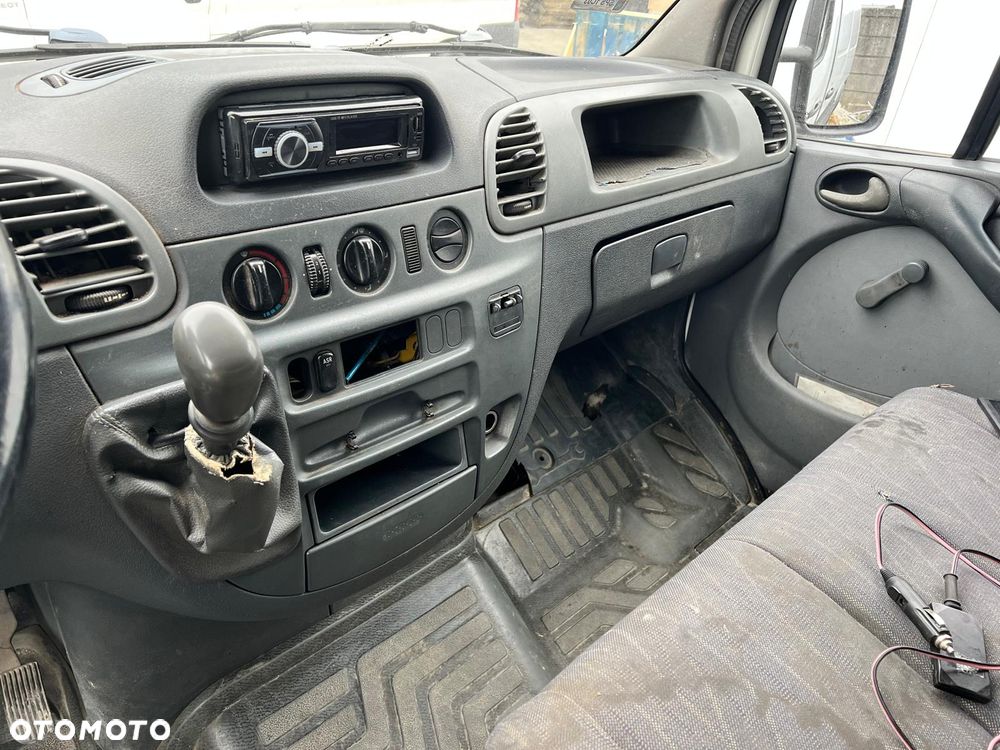 Mercedes-Benz 311 - 5