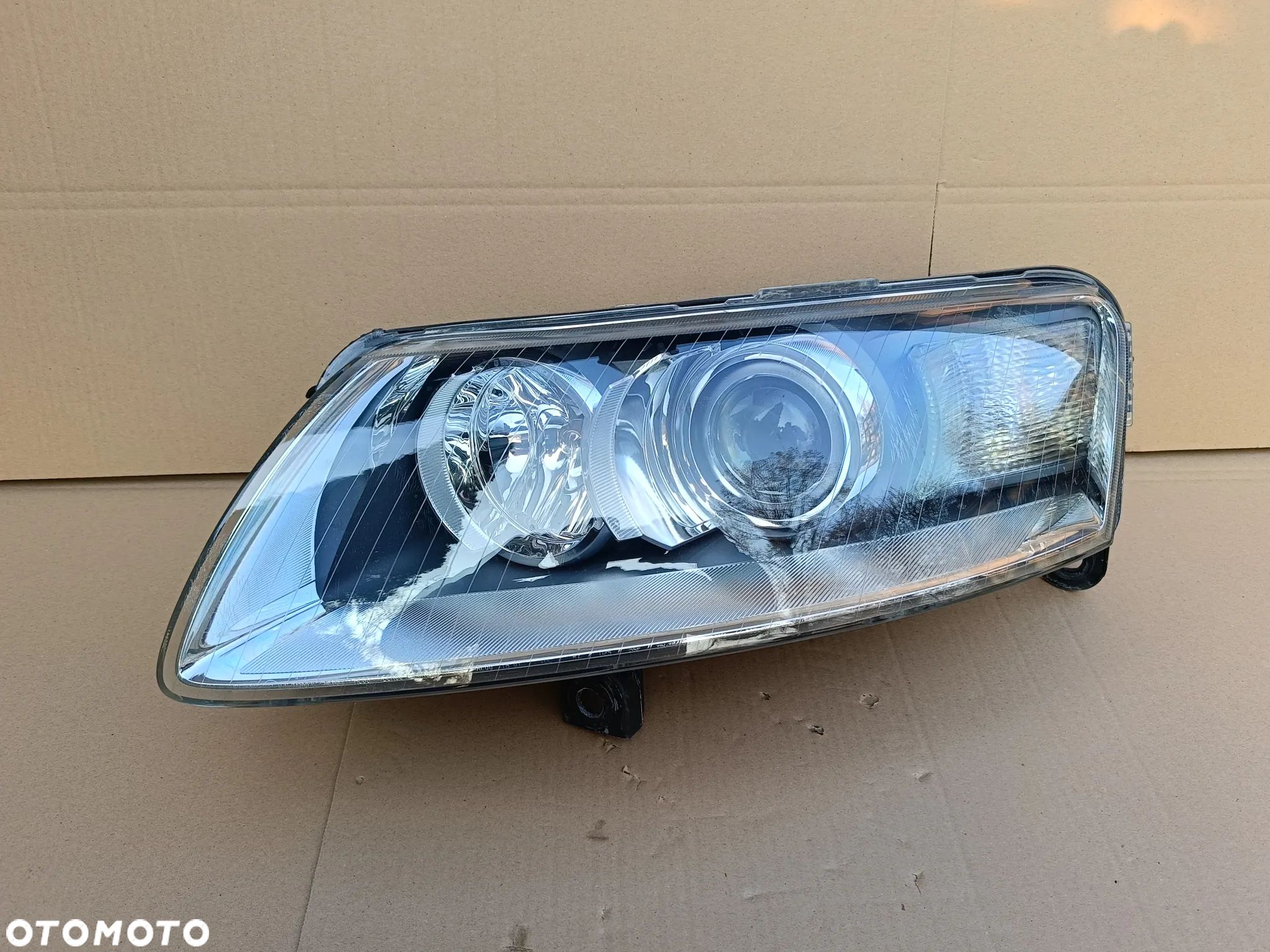 Lampa przednia prawa VW Polo VI 6 reflektor 2G1941006 - 1