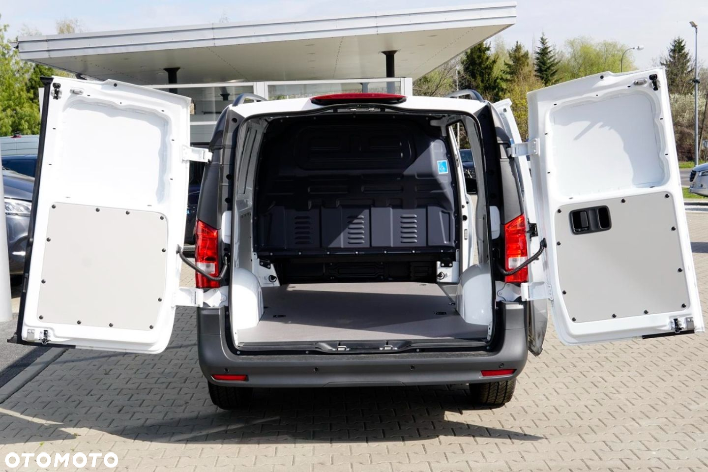 Mercedes-Benz VITO - 25