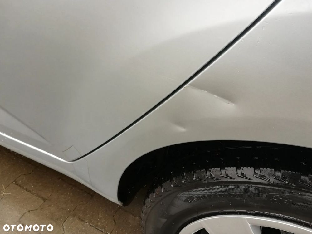 Kia Venga 1.4 CVVT Vision - 8