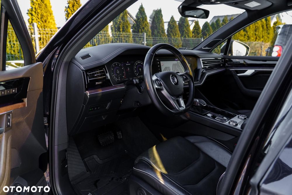 Volkswagen Touareg 3.0 V6 TFSI 4Motion R-Line - 9