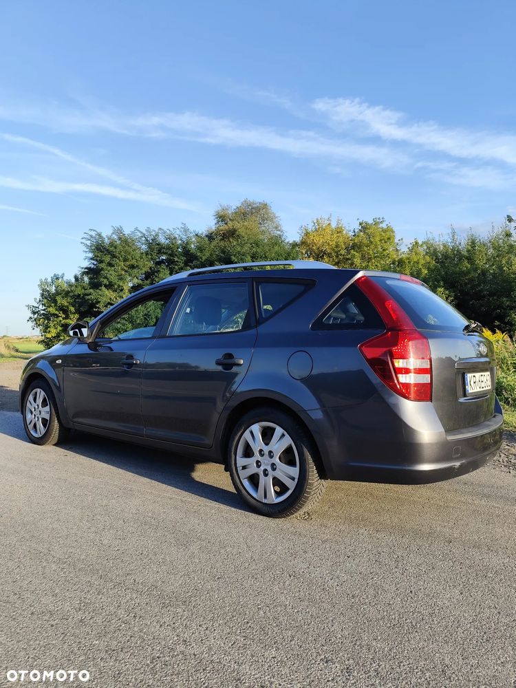 Kia Ceed 1.4 Comfort - 2