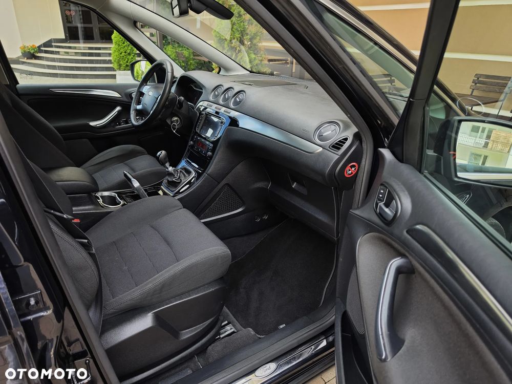 Ford S-Max 2.0 TDCi DPF Titanium - 40