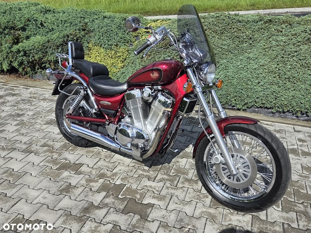 Suzuki Intruder - 12