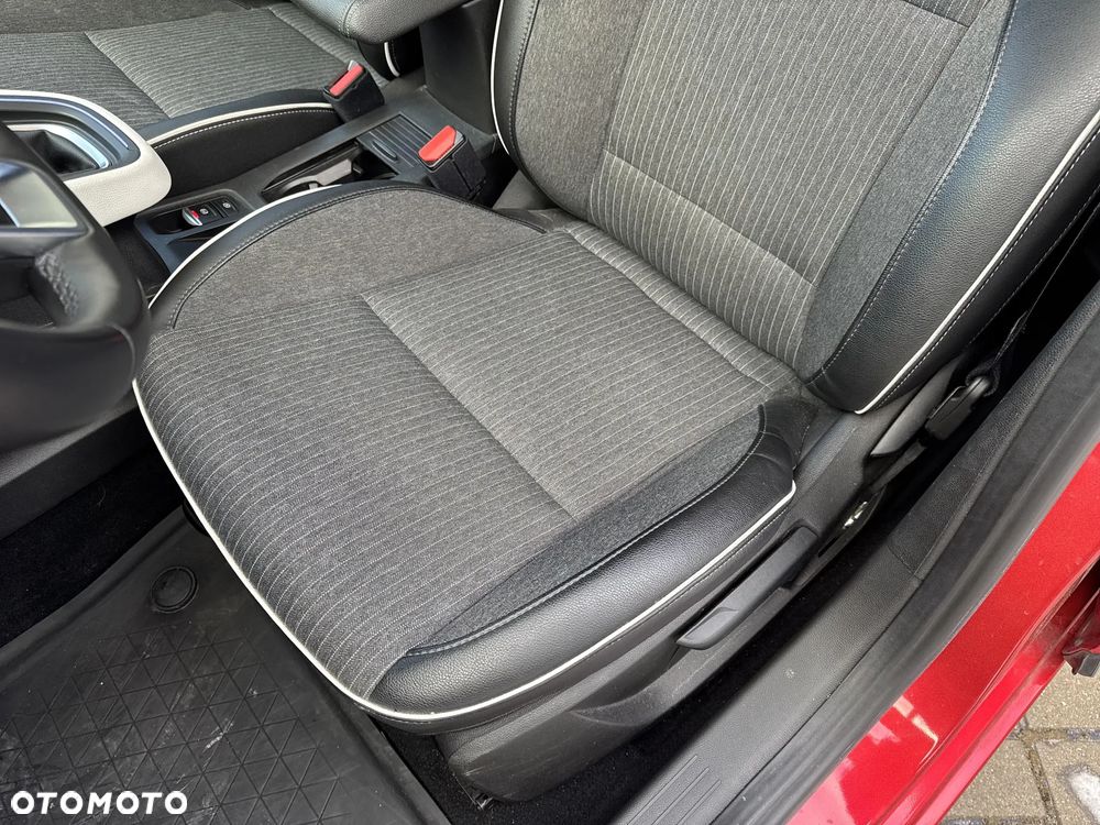 Renault Clio 1.0 TCe Techno - 12