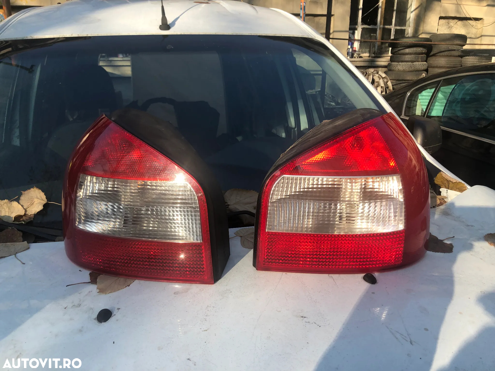 Stop stanga/Stop dreapta spate Audi A3 2001 coupe - 4