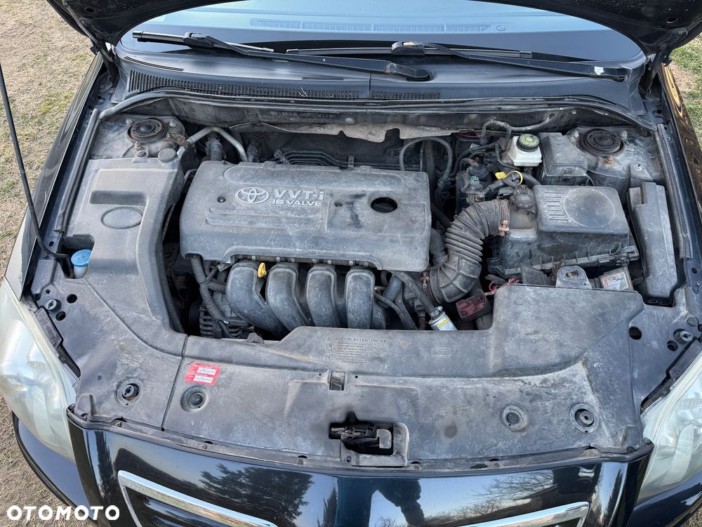 Toyota Avensis 1.8 VVT-i Sol - 8