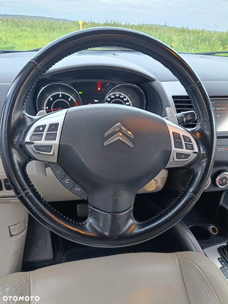 Citroën C-Crosser - 27
